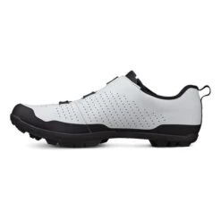 Chaussures Fizik Terra Atlas Gris Clair Noir 9 Chaussures Fizik Terra Atlas Gris Clair Noir -Pro Vélo Soldes fi tex5bpr1k 7010 004