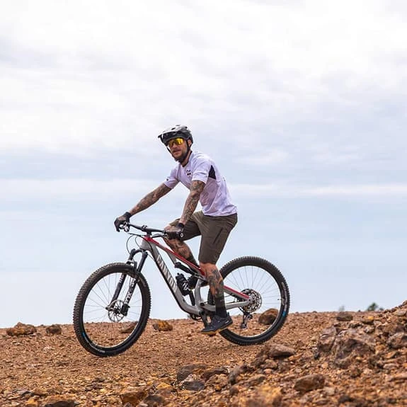 Maillot Northwave Bomb Manche Courte Blanc Doré 5 Maillot Northwave Bomb Manche Courte Blanc Doré – Image 5