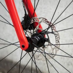 Vélo De Route Ridley Fenix SL Disc Shimano 105 Mix Rouge Argent 9 Vélo De Route Ridley Fenix SL Disc Shimano 105 Mix Rouge Argent -Pro Vélo Soldes rid sbifsdrid536 c 004